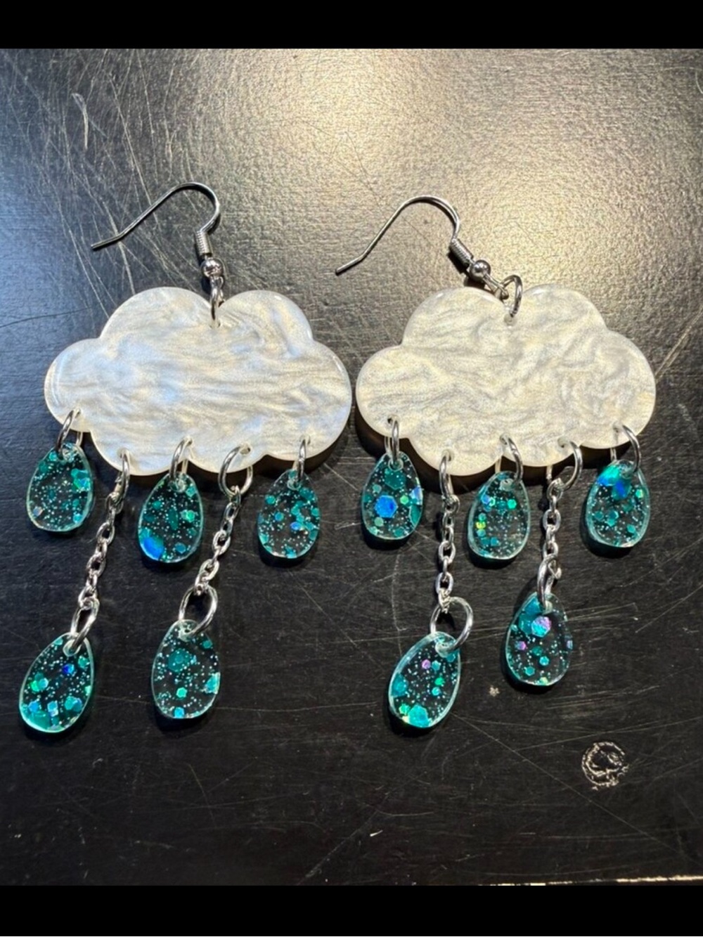 🌧️ White Cloud Earrings 🌧️ - Picture 5 of 5